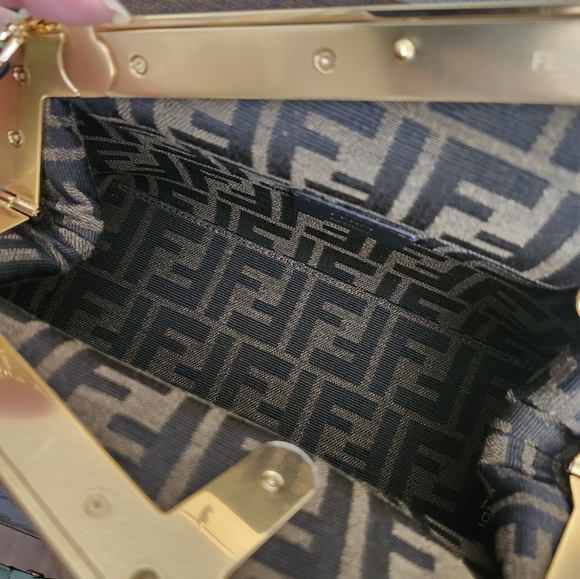 Fendi First Shiny Nappa Small Menta - Picture 14 of 16